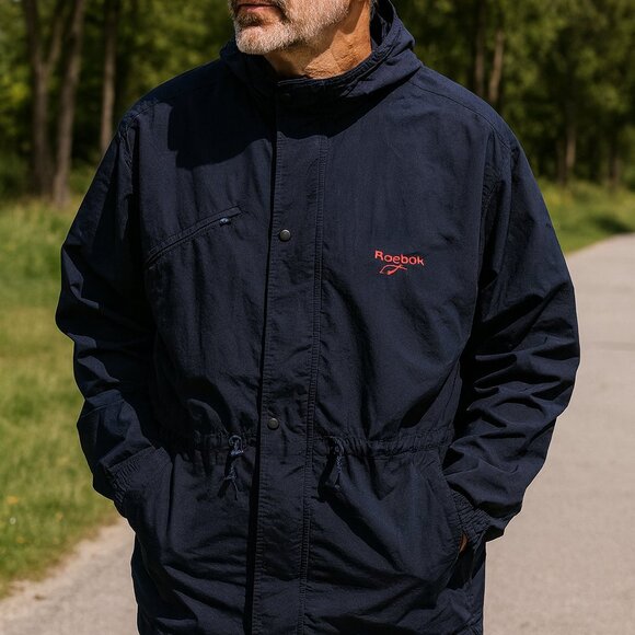 Vintage REEBOK Navy Nylon Jacket Windbreaker Tuck away Hoodie Medium - Picture 1 of 10